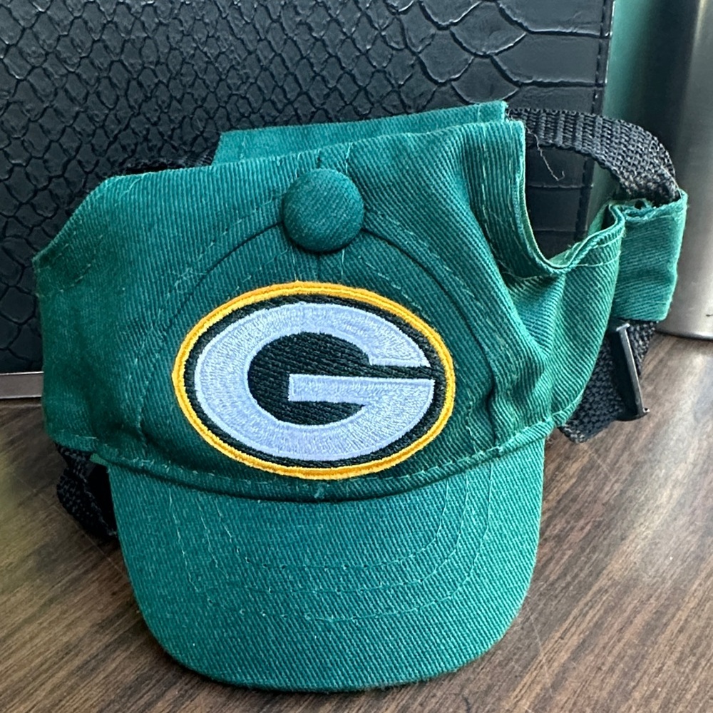 Little Earth Green Bat Packers Dog Hat with Emblem. Size Large